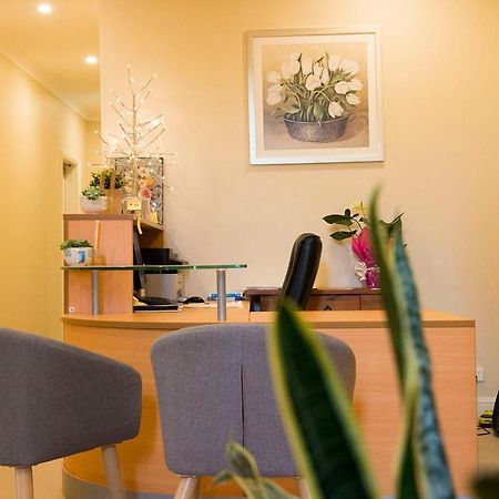 Готель T&M House Strathfield Екстер'єр фото